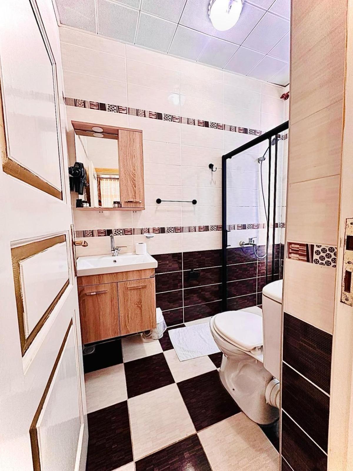 Alhambra Apart Hotel Isztambul Kültér fotó