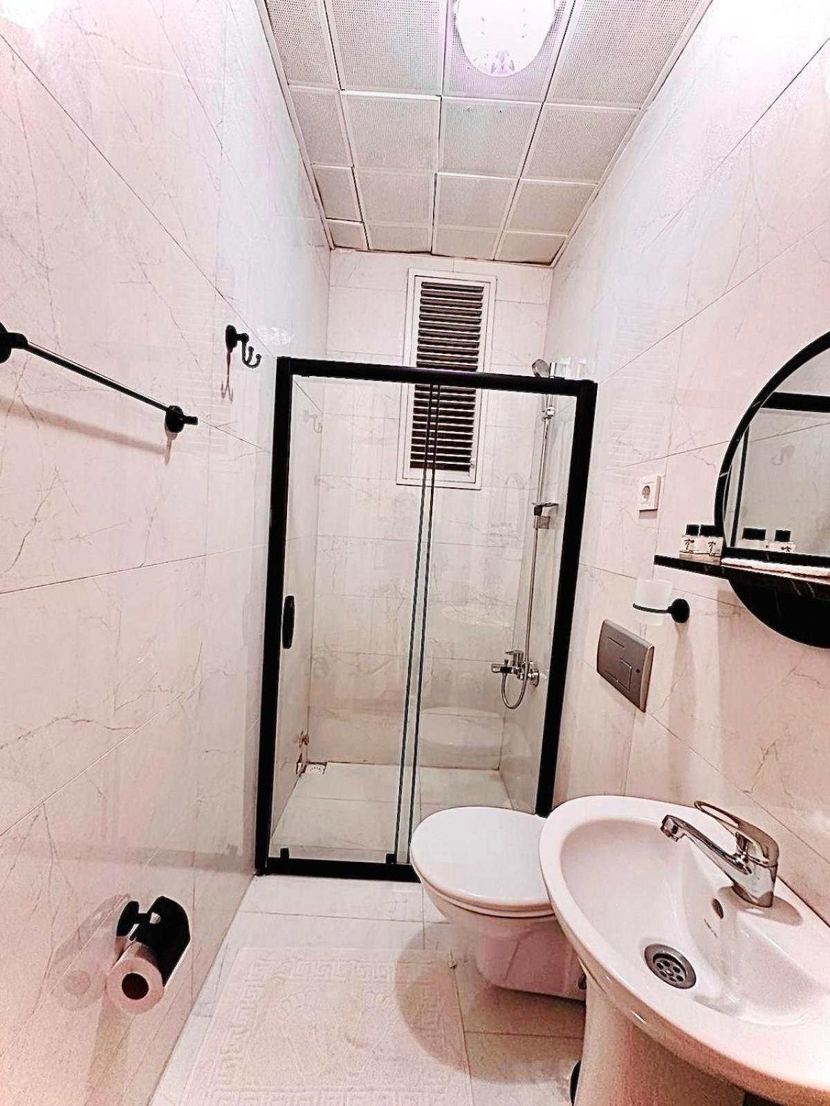 Alhambra Apart Hotel Isztambul Kültér fotó